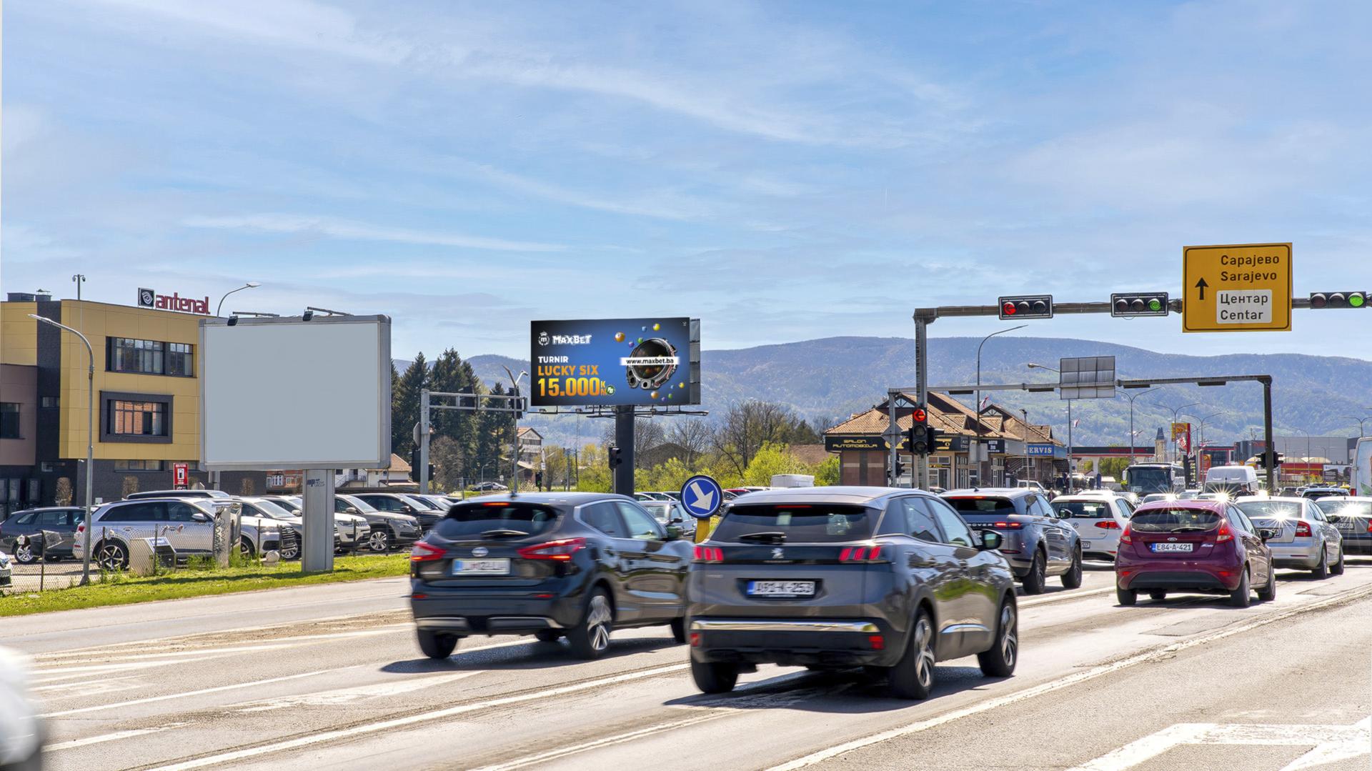 Zapadni tranzit, raskrsnica kod Peugeot i Hyundai salona, prema centru