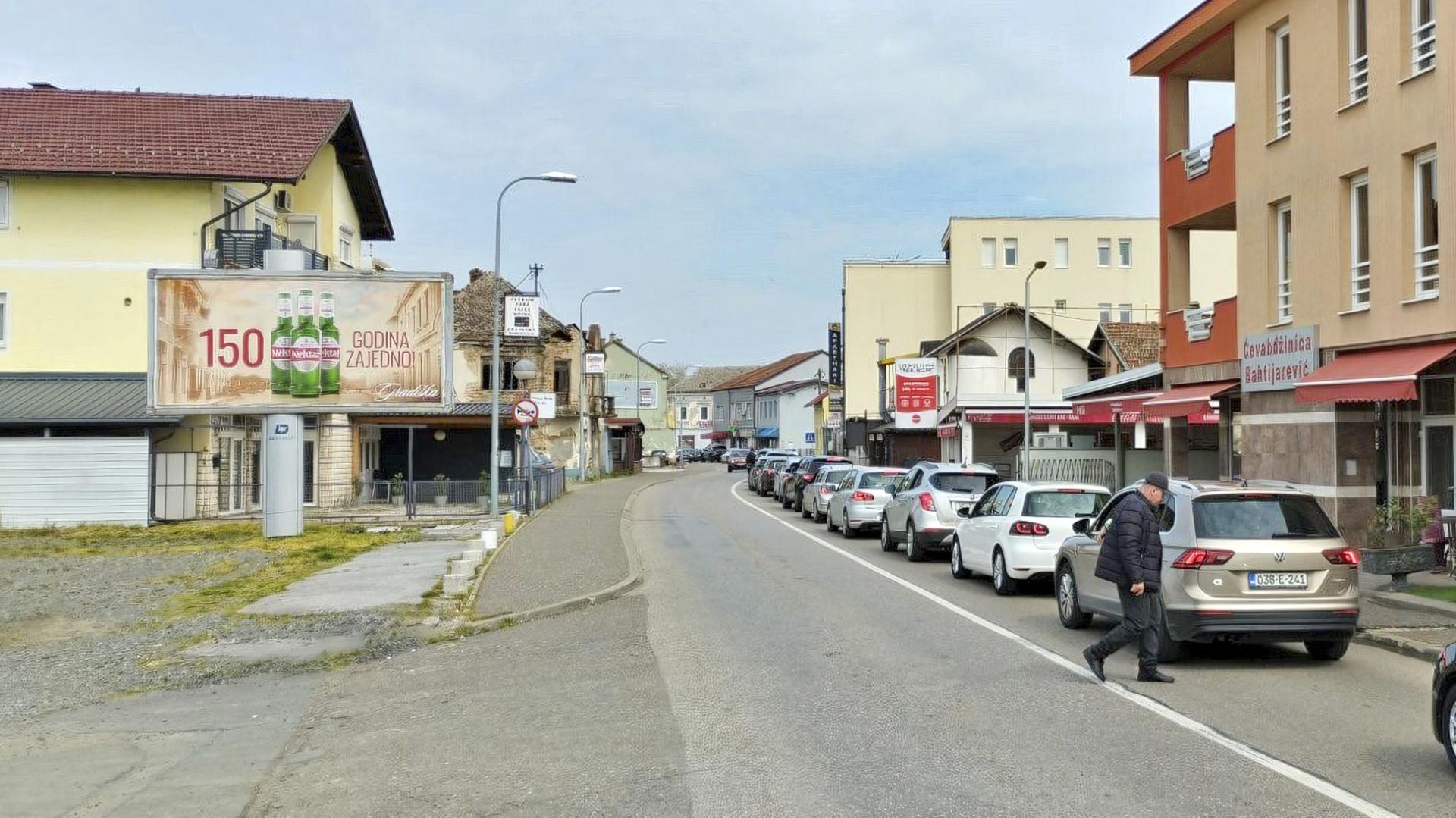 Autobuska stanica, granični prelaz, izlaz iz BiH